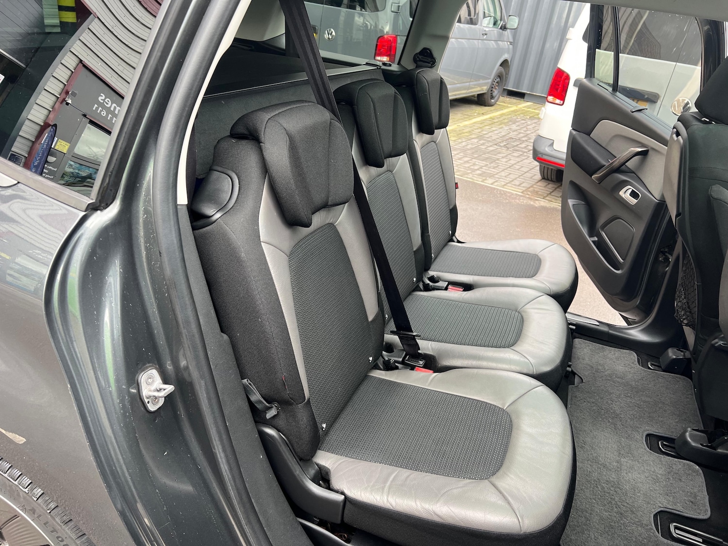 Used Citroen Grand C4 Picasso 2015 for sale - 77927528: Photo 31