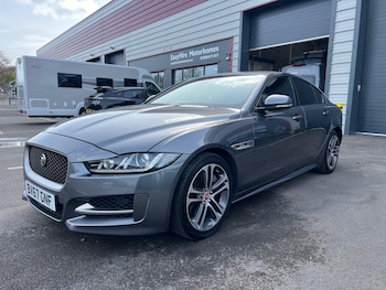Used Jaguar XE 2017 for sale - 78043318: Photo