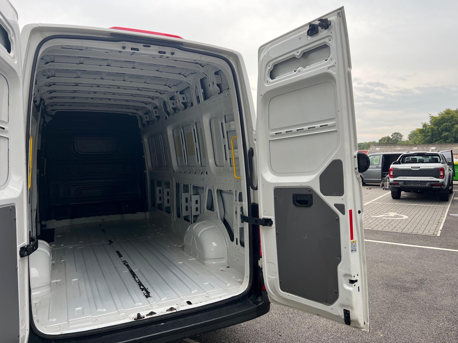 Used Volkswagen Crafter 2019 for sale - 76113298: Photo 35