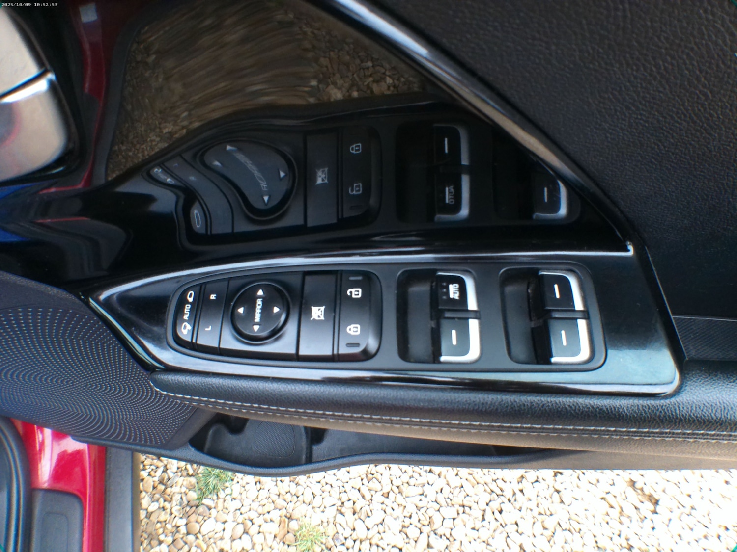 Used Kia Niro 2018 for sale - 76218940: Photo 5