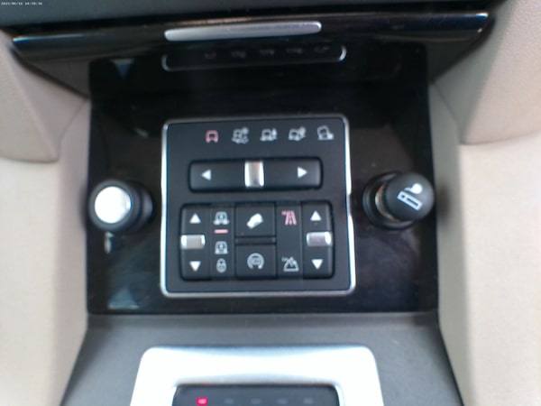 Used Land Rover Discovery 2016 for sale - 74970824: Photo 11