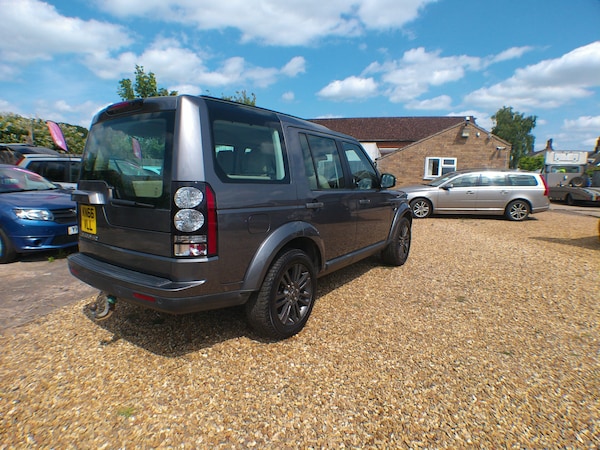 Used Land Rover Discovery 2016 for sale - 74970824: Photo 4