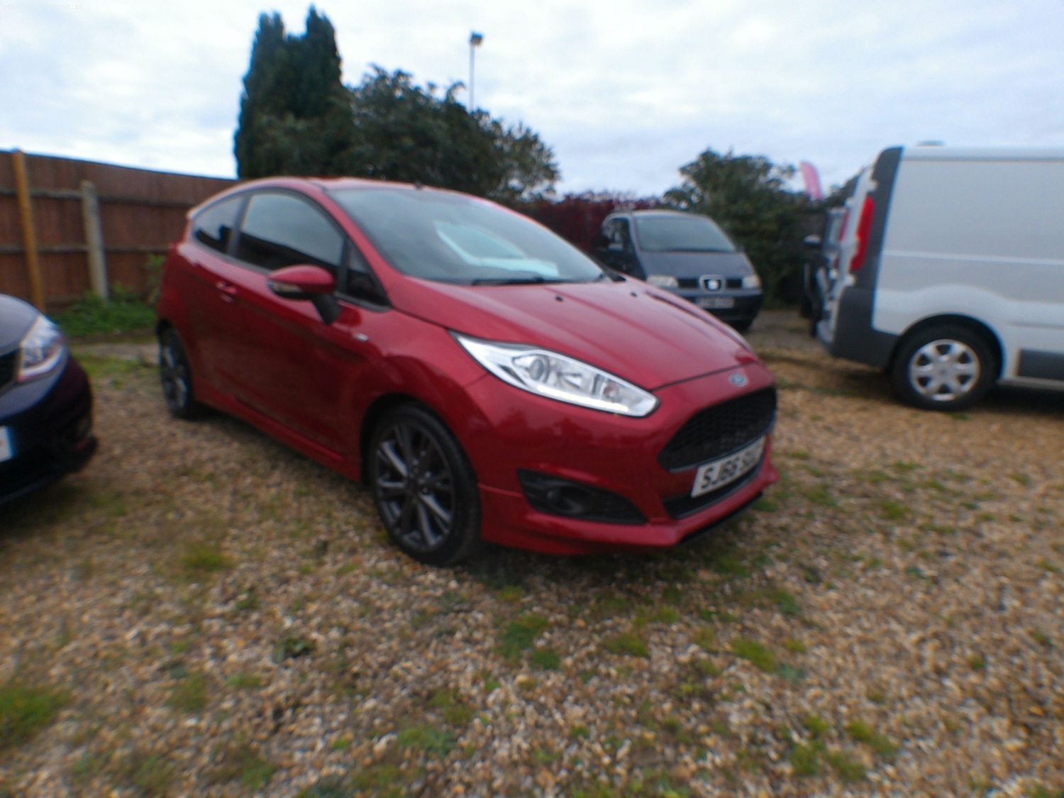 Used Ford Fiesta 2016 for sale - 76288513: Photo 1