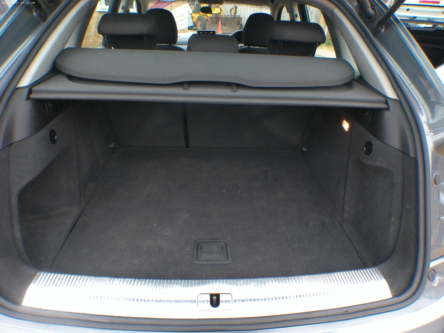 Used Audi Q3 2014 for sale - 76027798: Photo 20