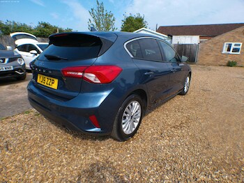 Used Ford Focus 2019 for sale - 78392372: Photo