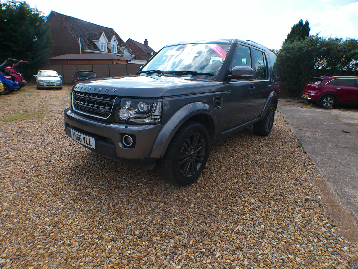 Used Land Rover Discovery 2016 for sale - 76391672: Photo 2