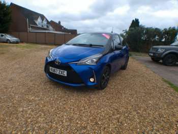 Used Toyota Yaris 2017 for sale - 74656618: Photo