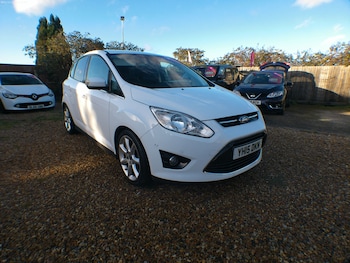 2015 (15) - 1.0 EcoBoost 125 Titanium 5dr