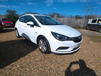 Vauxhall Astra feature image