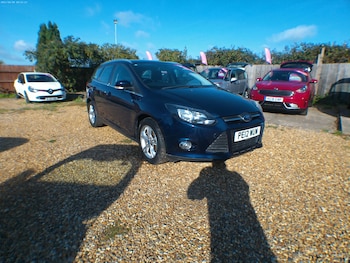 2012 (12) - 1.6 Zetec 5dr