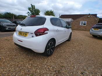 Used Peugeot 208 2016 for sale - 78655356: Photo