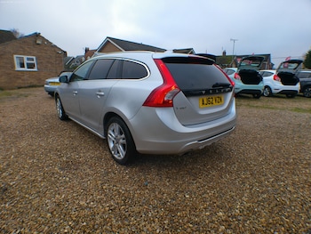 Used Volvo V60 2013 for sale - 77492748: Photo