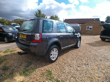 Used Land Rover Freelander 2011 for sale - 79429521: Photo