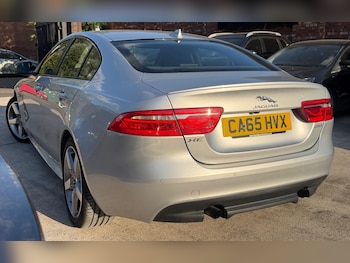 Used Jaguar XE 2015 for sale - 79412743: Photo