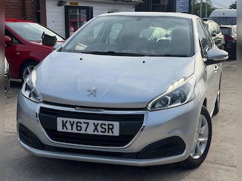 Used Peugeot 208 2017 for sale - 78797139: Photo