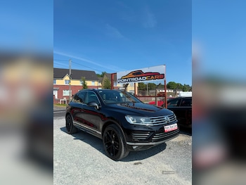 Used Volkswagen Touareg 2015 for sale - 79249199: Photo