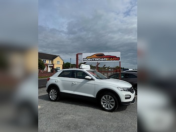 Used Volkswagen T-Roc 2018 for sale - 78830990: Photo