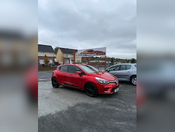 Used Renault Clio 2017 for sale - 76486303: Photo