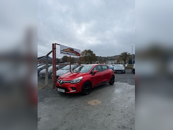 Used Renault Clio 2017 for sale - 76486303: Photo