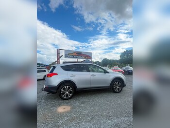 Used Toyota RAV4 2015 for sale - 79603052: Photo