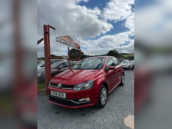 Used Volkswagen Polo 2016 for sale - 78898912: Photo