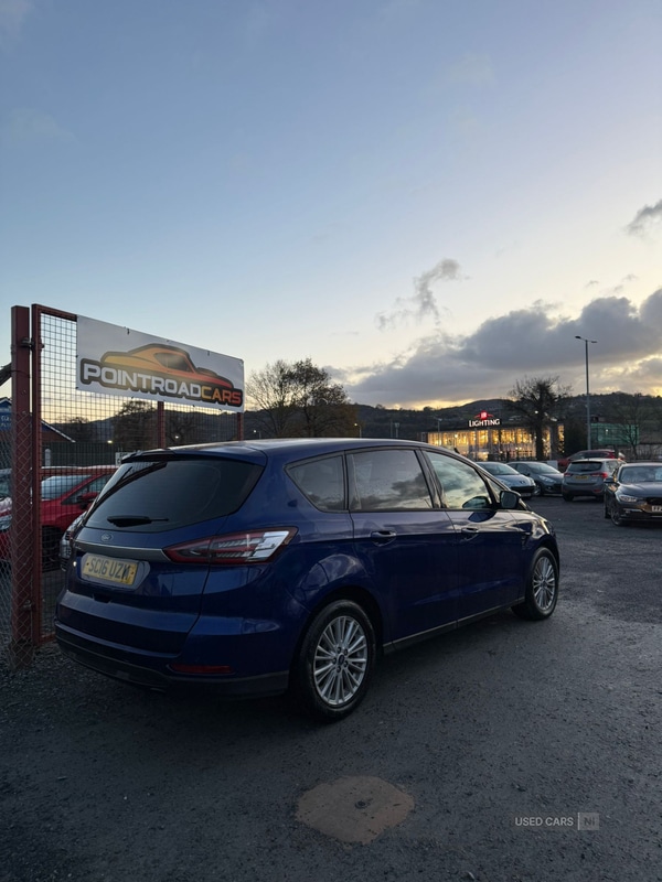 Used Ford S-Max 2016 for sale - 76646708: Photo 3