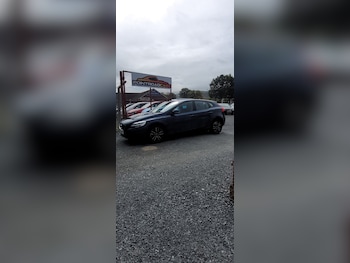 Used Volvo V40 2016 for sale - 78384954: Photo