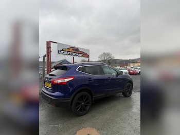 Used Nissan Qashqai 2017 for sale - 79084051: Photo