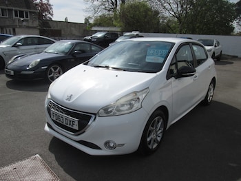Used Peugeot 208 2014 for sale - 78340500: Photo