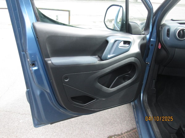 Used Peugeot Partner Tepee 2011 for sale - 76171615: Photo 15