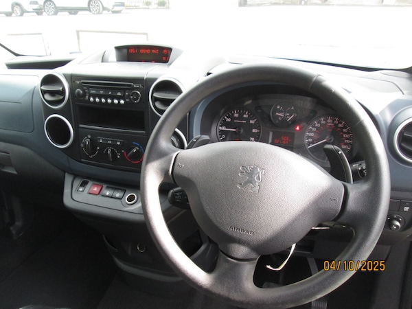 Used Peugeot Partner Tepee 2011 for sale - 76171615: Photo 7