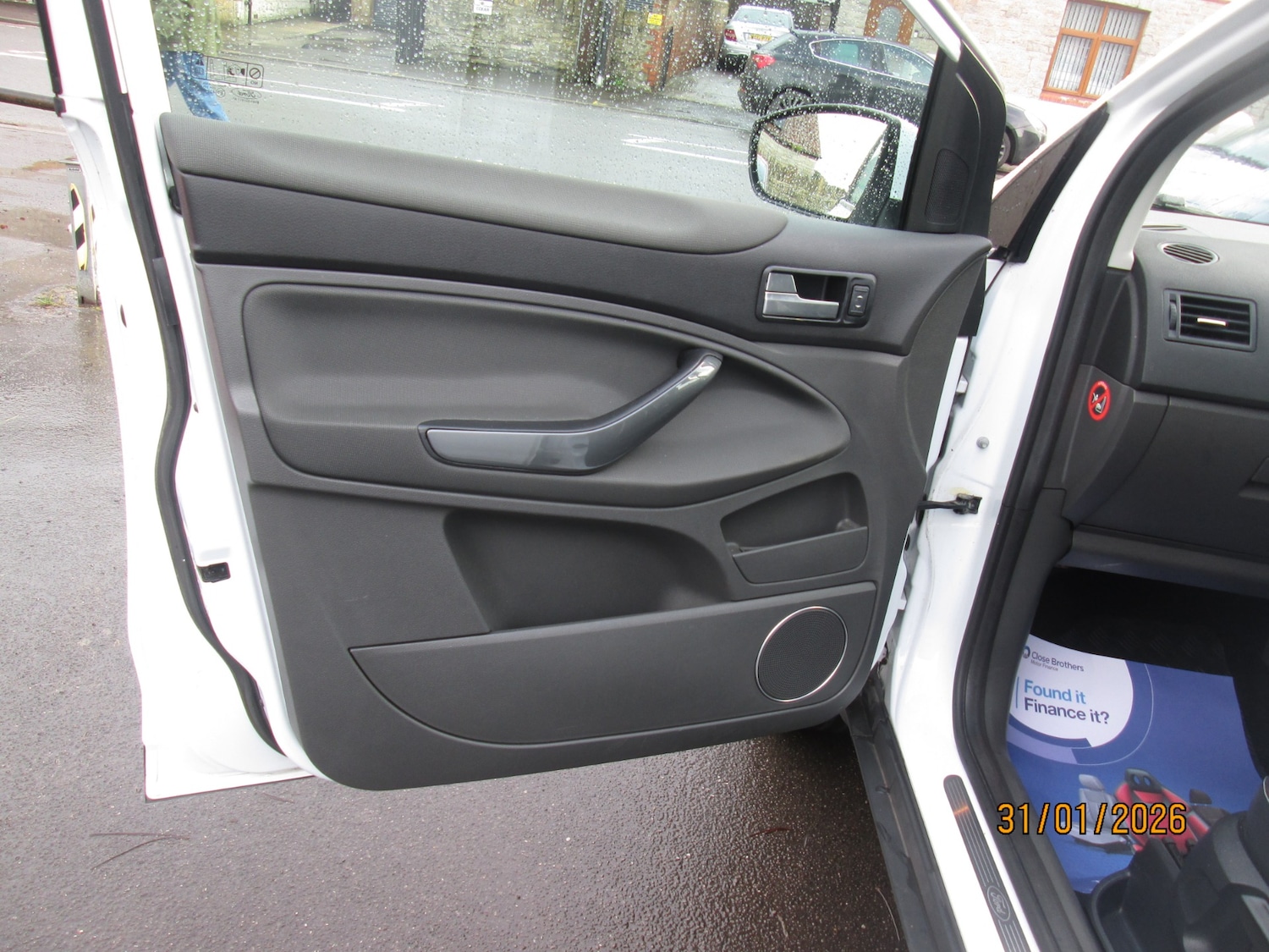 Used Ford Kuga 2010 for sale - 77392141: Photo 17