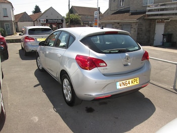 Used Vauxhall Astra 2014 for sale - 79140769: Photo