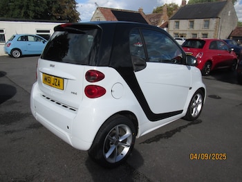 Used smart fortwo 2011 for sale - 75737382: Photo
