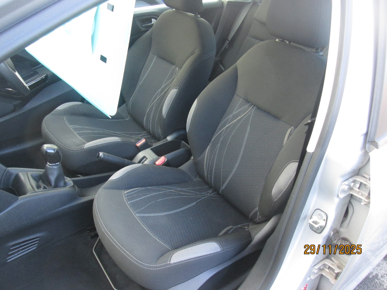 Used Peugeot 208 2015 for sale - 76748837: Photo 14