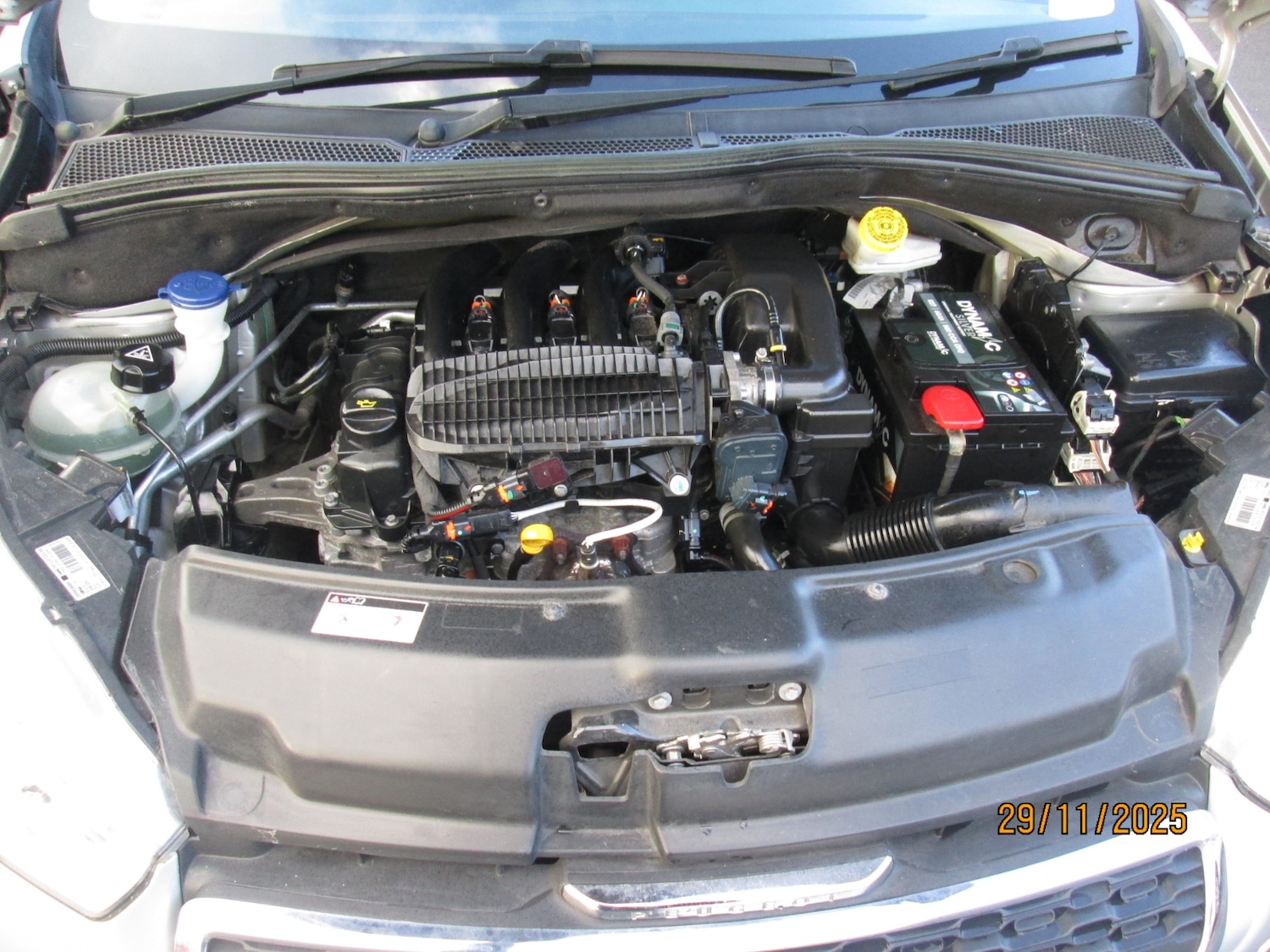 Used Peugeot 208 2015 for sale - 76748837: Photo 16