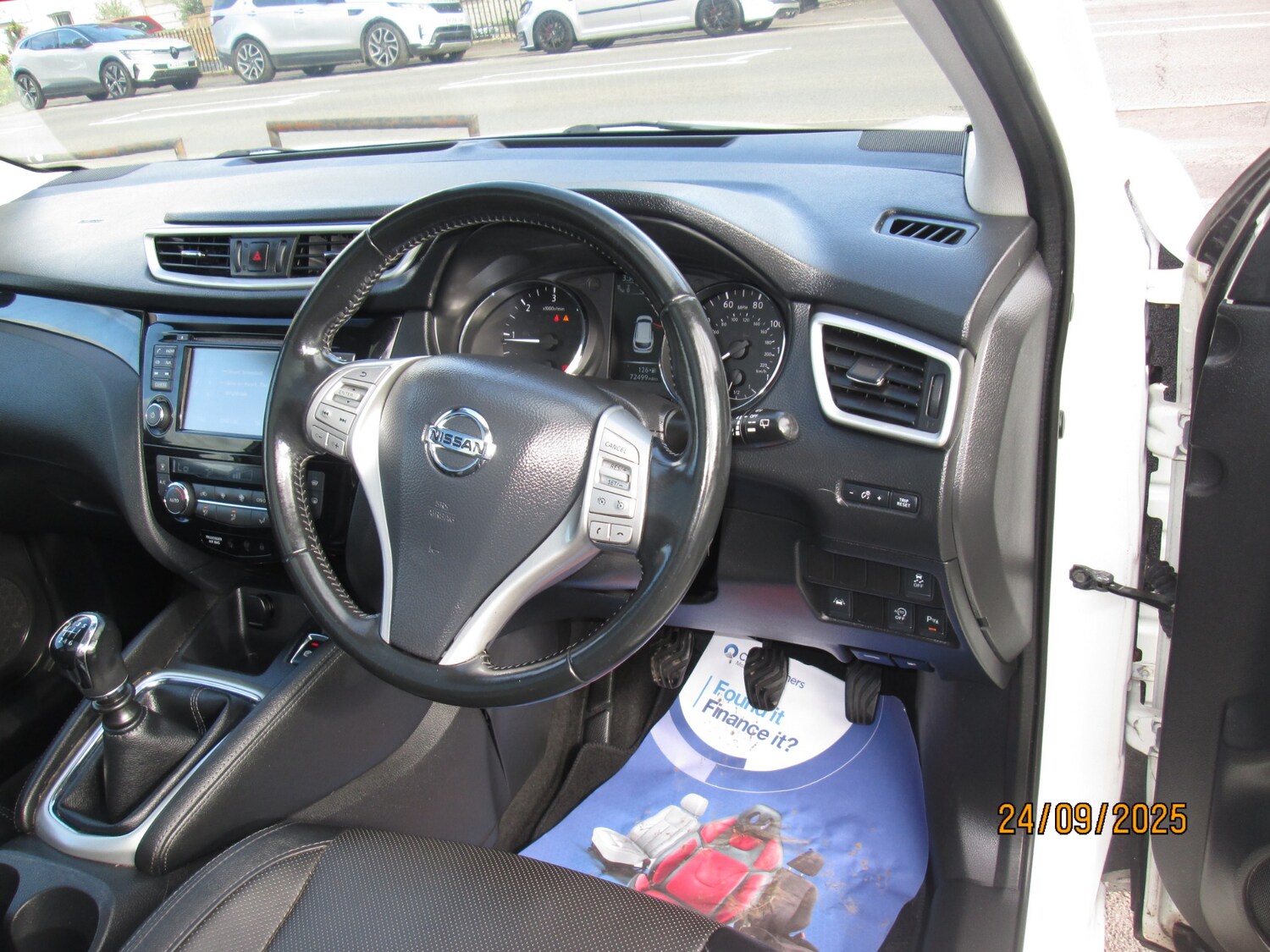 Used Nissan Qashqai 2014 for sale - 76055852: Photo 11