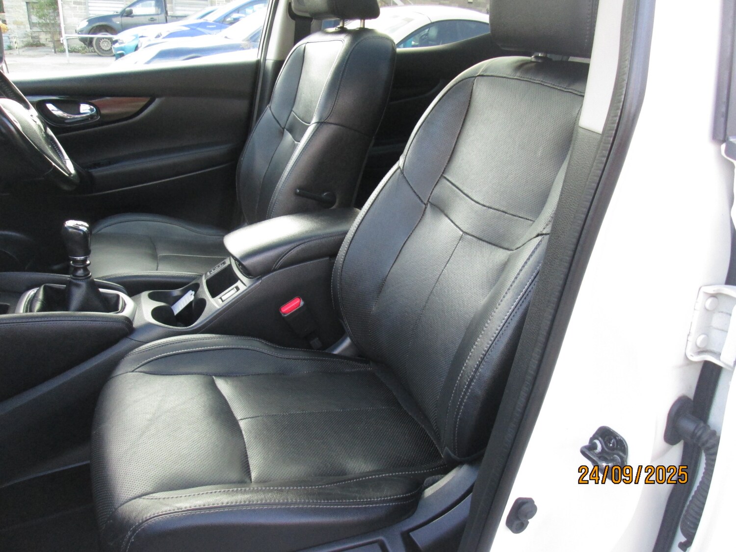 Used Nissan Qashqai 2014 for sale - 76055852: Photo 16