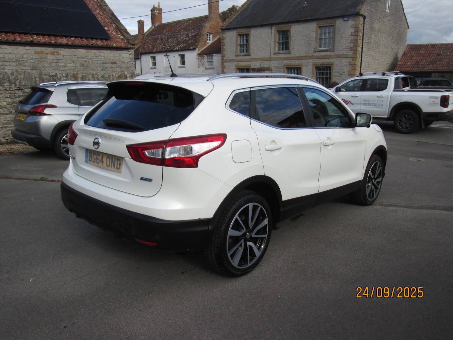 Used Nissan Qashqai 2014 for sale - 76055852: Photo 4