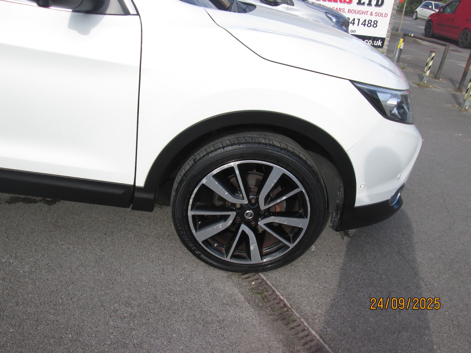 Used Nissan Qashqai 2014 for sale - 76055852: Photo 8
