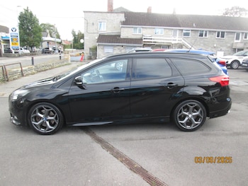 Used Ford Focus 2015 for sale - 75776318: Photo