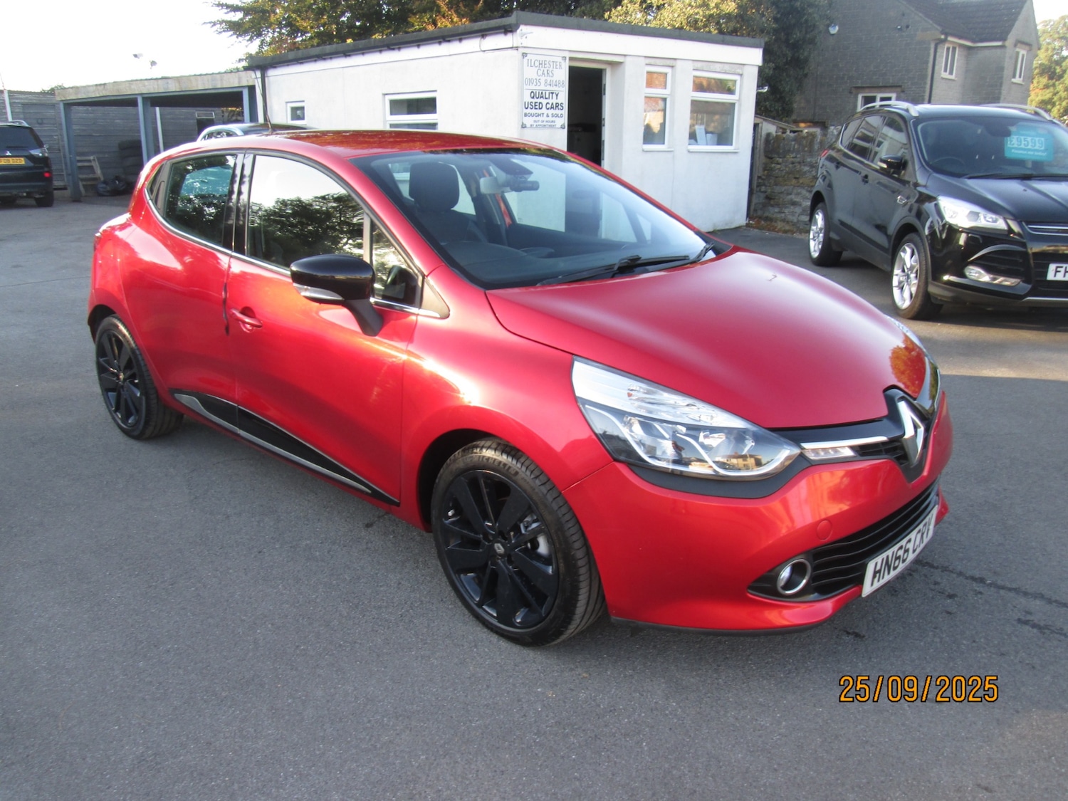 Used Renault Clio 2016 for sale - 76076943: Photo 2