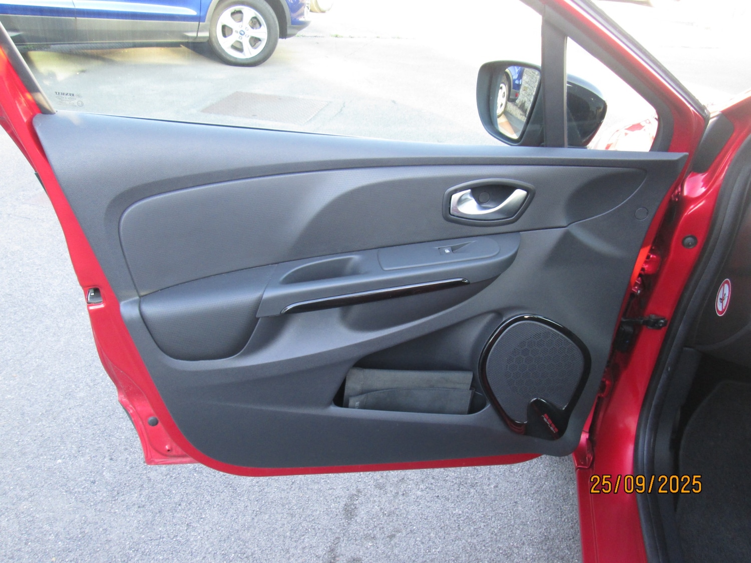 Used Renault Clio 2016 for sale - 76076943: Photo 21