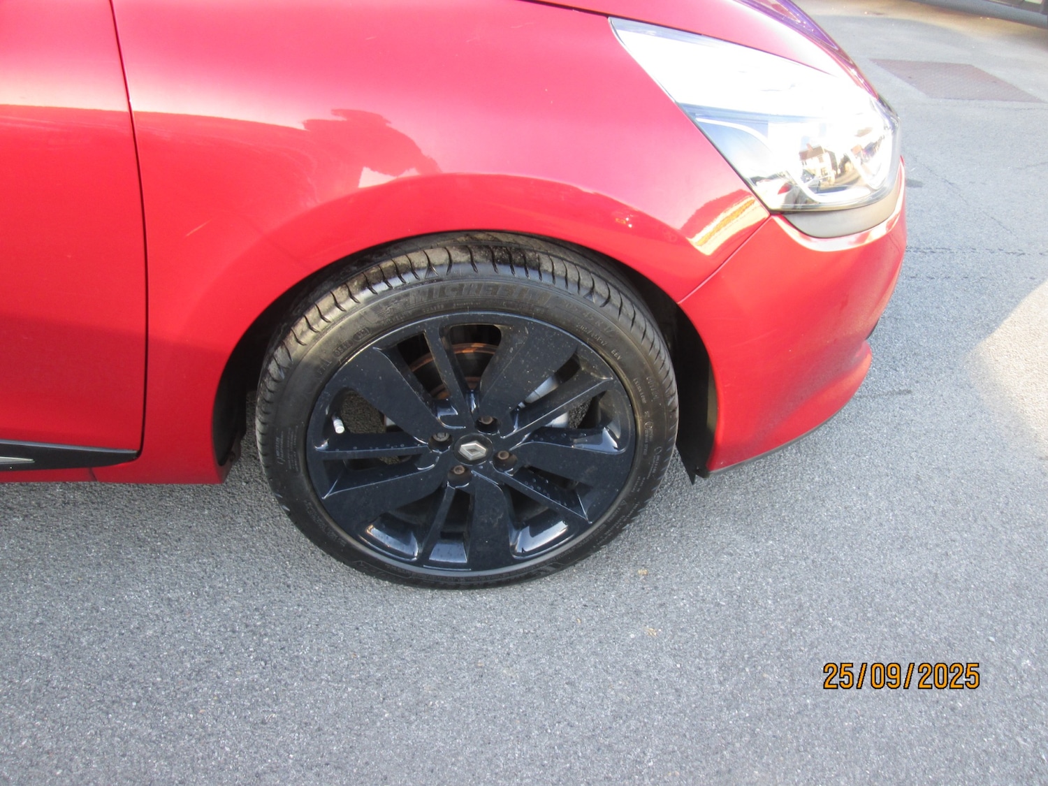 Used Renault Clio 2016 for sale - 76076943: Photo 8