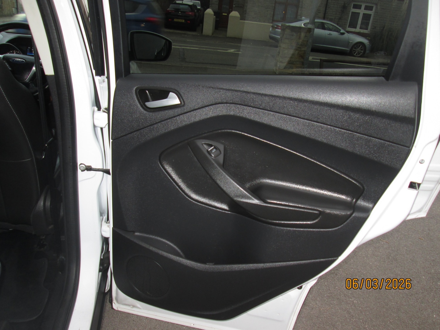 Used Ford Kuga 2016 for sale - 77778956: Photo 12