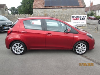 Used Toyota Yaris 2015 for sale - 75581877: Photo