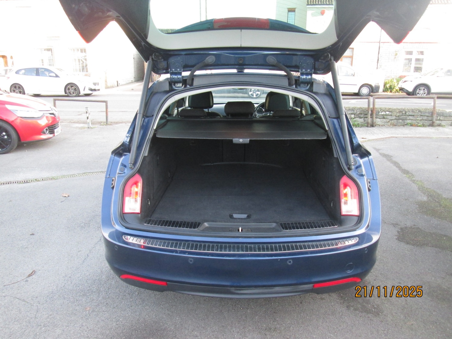 Used Vauxhall Insignia 2012 for sale - 76652940: Photo 14