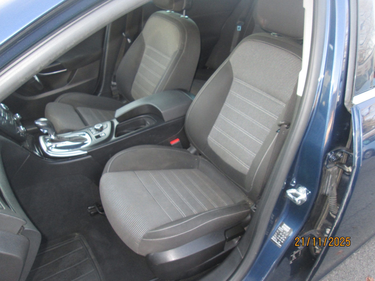 Used Vauxhall Insignia 2012 for sale - 76652940: Photo 16