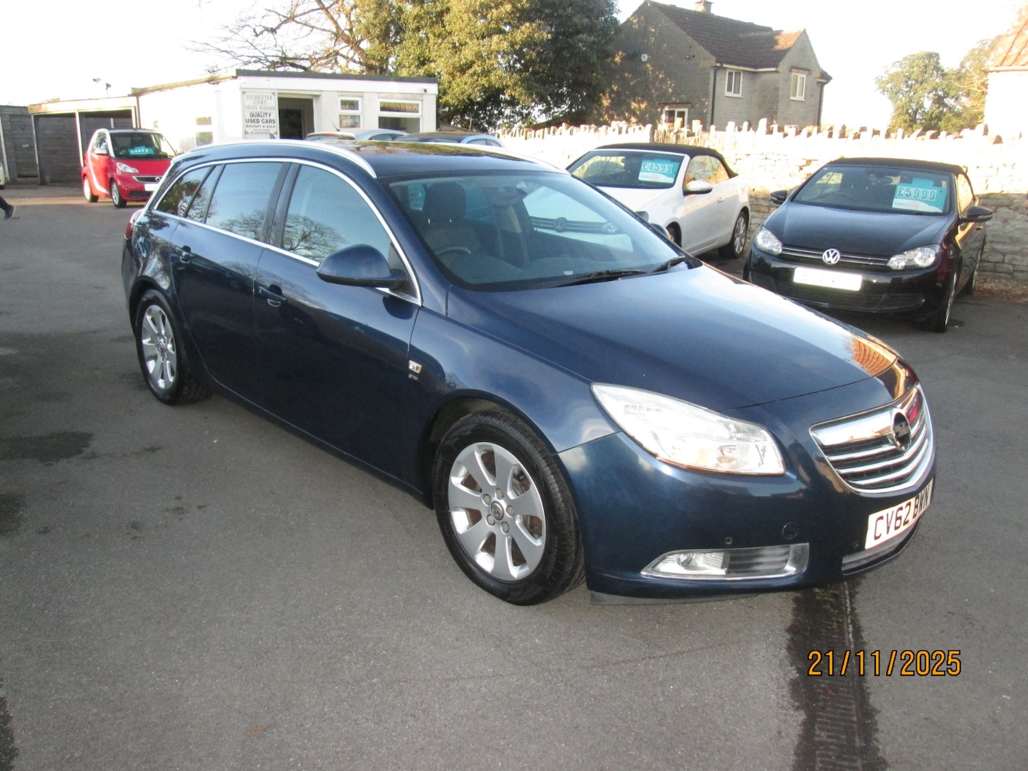 Used Vauxhall Insignia 2012 for sale - 76652940: Photo 2