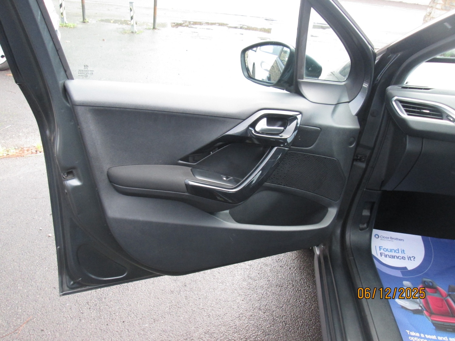 Used Peugeot 208 2015 for sale - 76845904: Photo 16